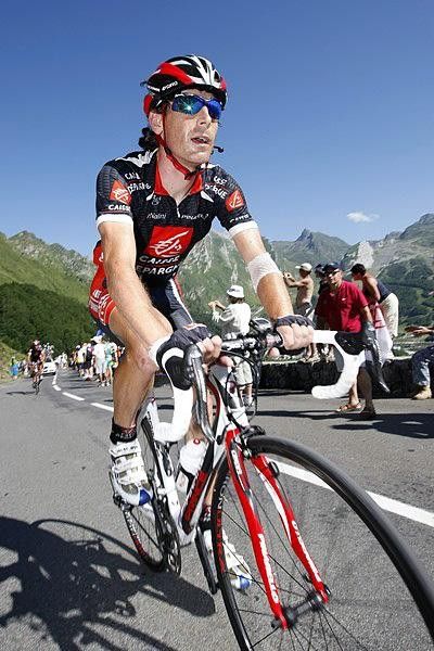 Iv&aacute;n Guti&eacute;rrez (Caisse d'Epargne) battered but not beaten.