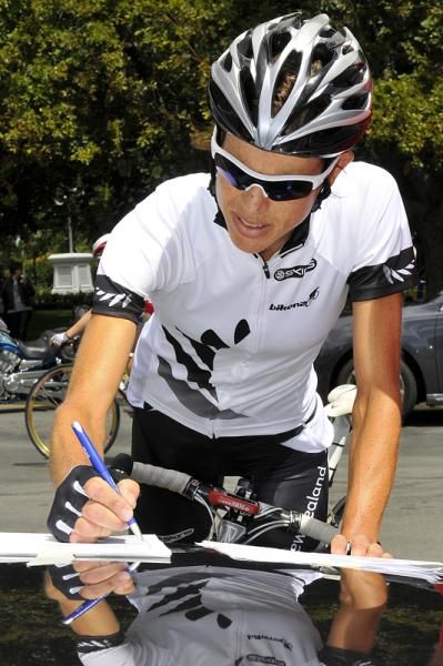 NZ National Road Cycling Champ Cath Cheatley signs in before the start of Stage 1.