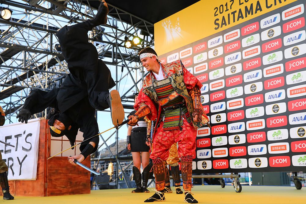 Warren Barguil shows his Samurai skills