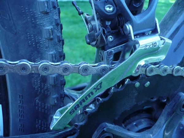 There is a SRAM X.7 front derailleur on the Specialized Fate Comp.