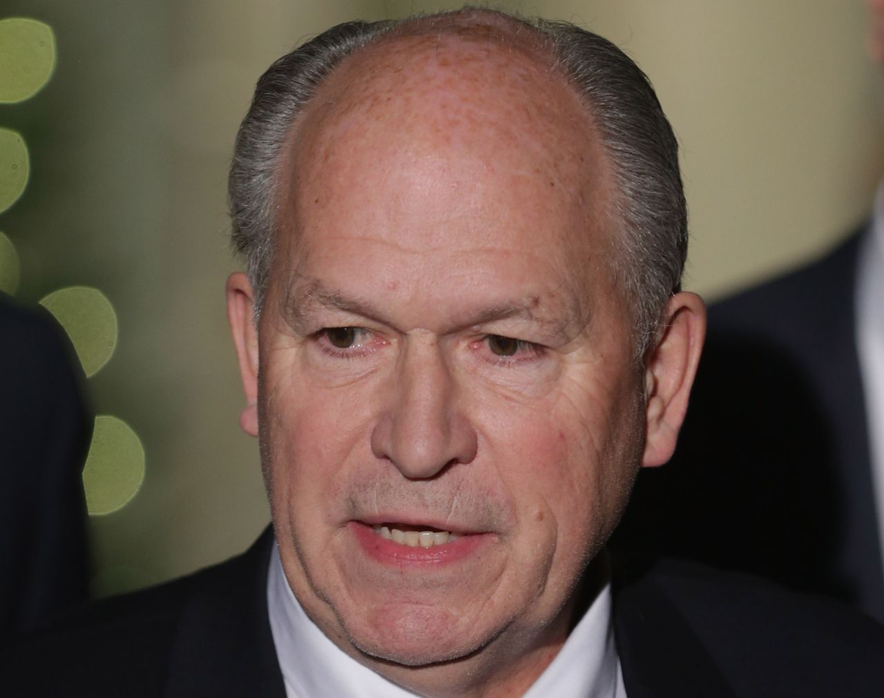 Alaska Gov. Bill Walker is expanding Medicaid, no matter what the legislature says