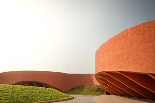 curved terracotta architecture of Hampi Art Labs