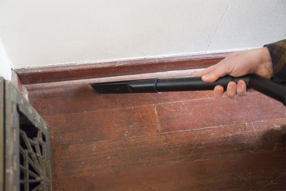 This Eureka vacuum cleaner has a 7-foot hose that can help it reach draperies and far under furniture.