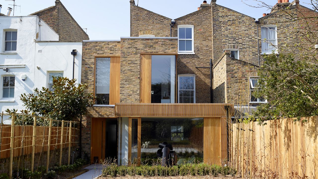 an outrigger extension to a london home 