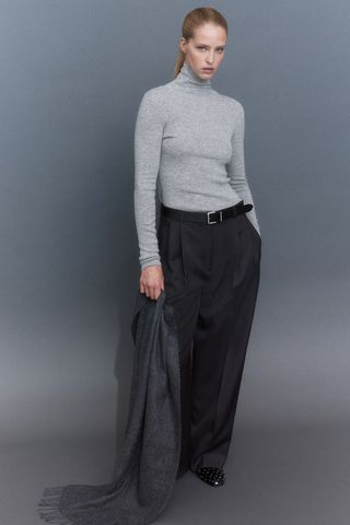 H&M, Cashmere-Blend Turtleneck Sweater