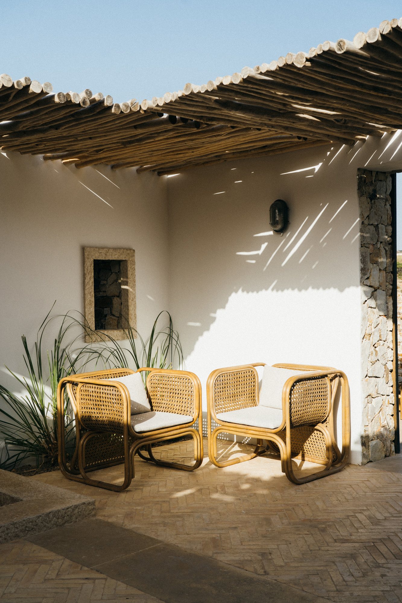 antiparos greek island travel guide