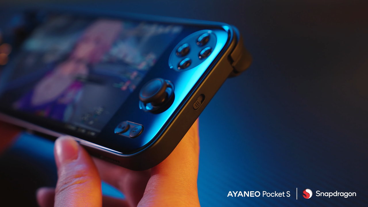Ayaneo Pocket S in black side view