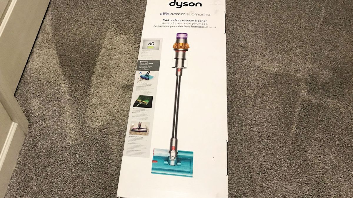 Dyson V15s Detect Submarine being tested in writer's home