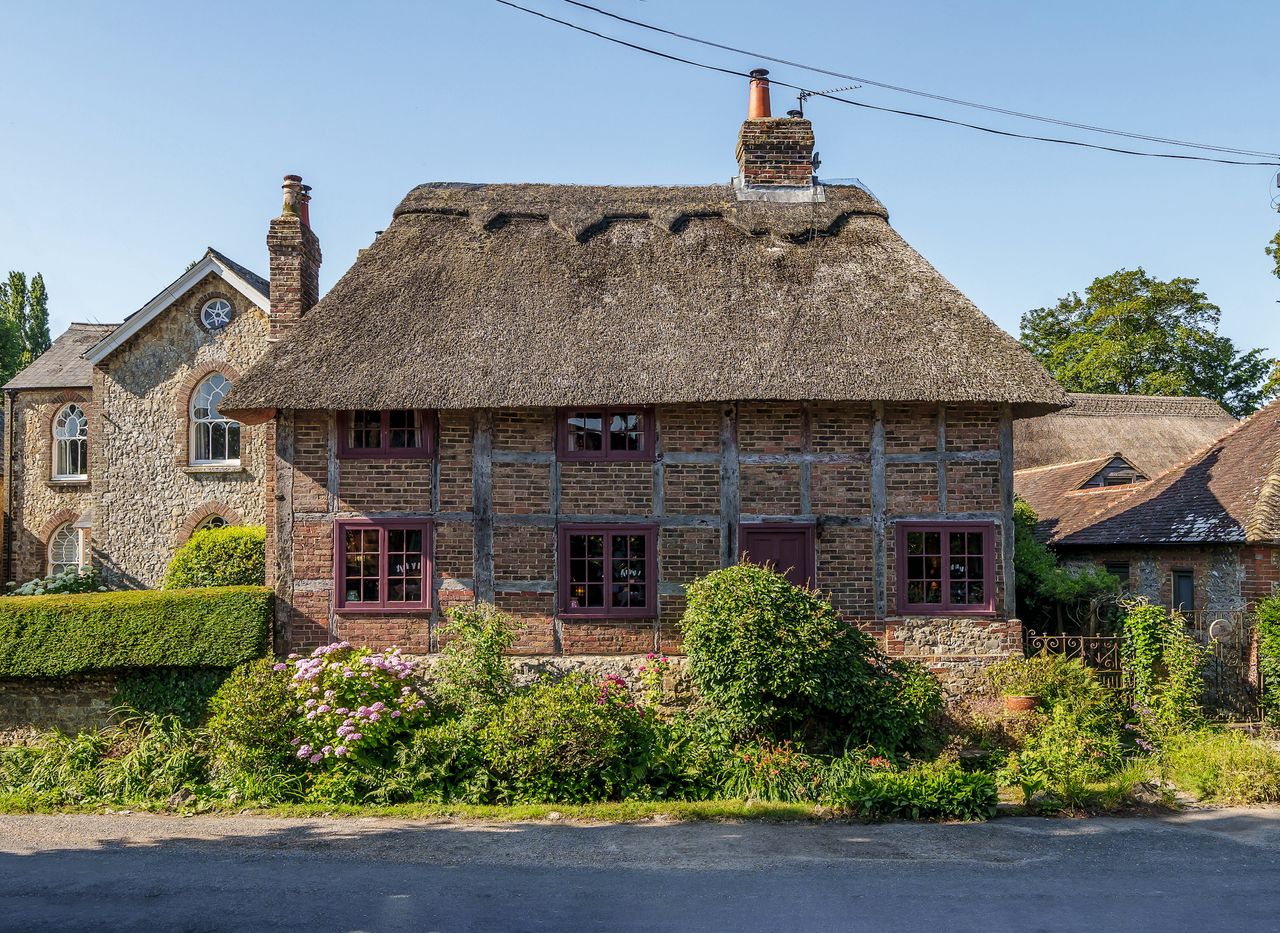 Panel Cottage — straight from page 1 of the quintessential cottage guidebook.