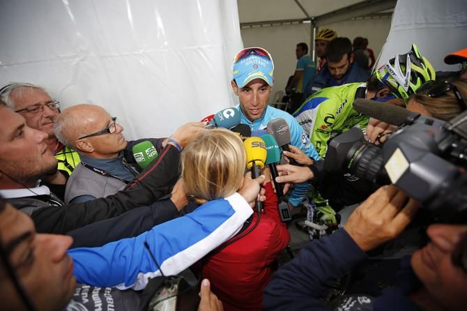 Vincenzo Nibali (Astana) answers questions