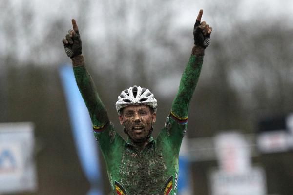 Sven Nys (Landbouwkrediet) wins his eponymous race