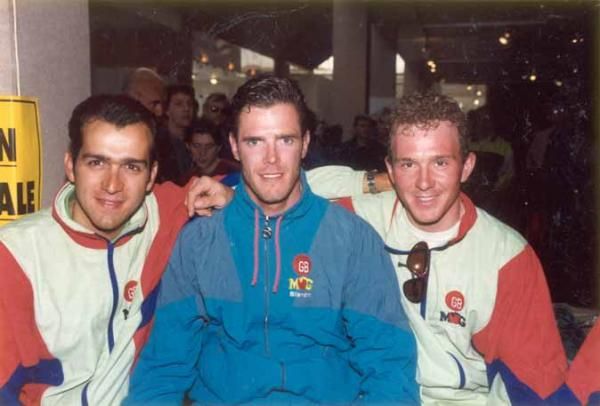 Franco Ballerini with GB-MG teammates Mario Cipollini and Johan Museeuw on the eve of the 1993 Paris-Roubaix.