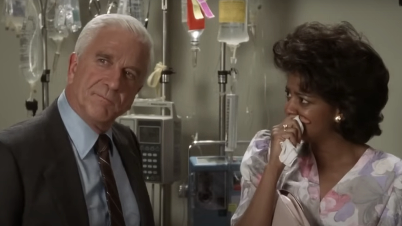 32 Hilarious Lines By Leslie Nielsen In His Funniest Movies