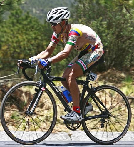 Eventual stage winner Rodolfo Torres (Boyaca Orgullo de America).