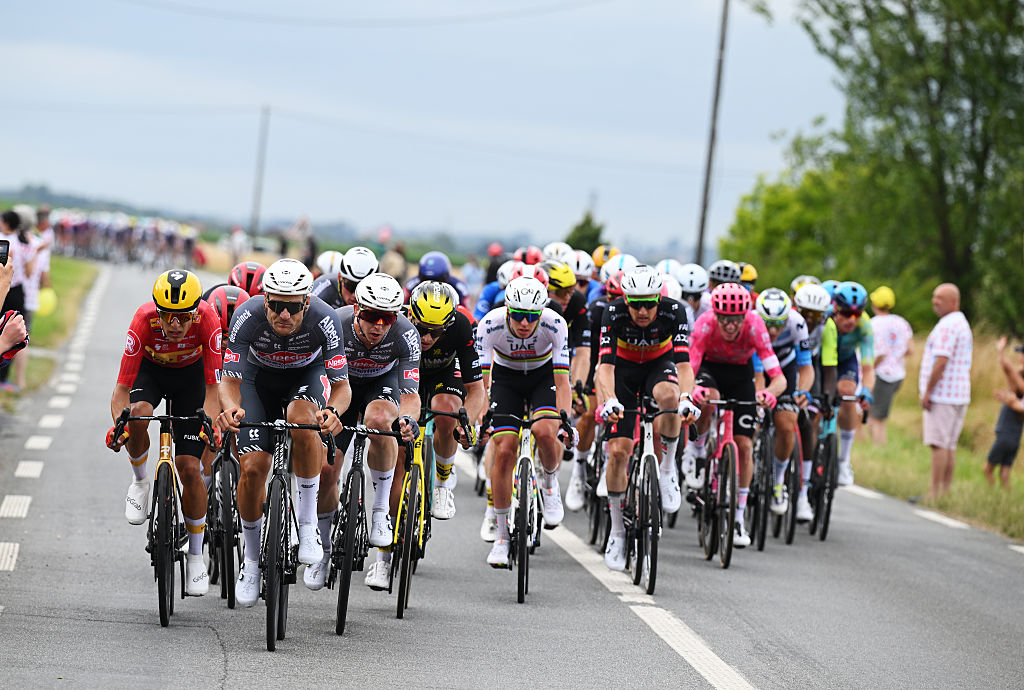 Tour de France Stage 2 Live: Will a punchy finale on the coast see another GC battle in Northern France?