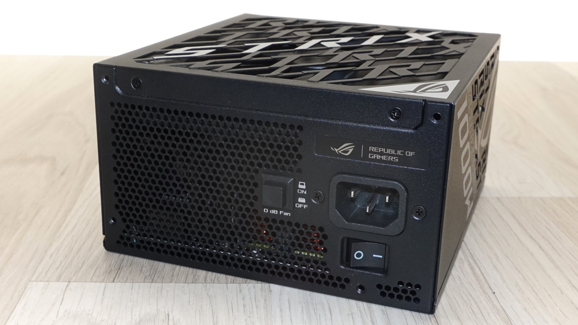 Asus ROG Strix 1000W Platinum PSU