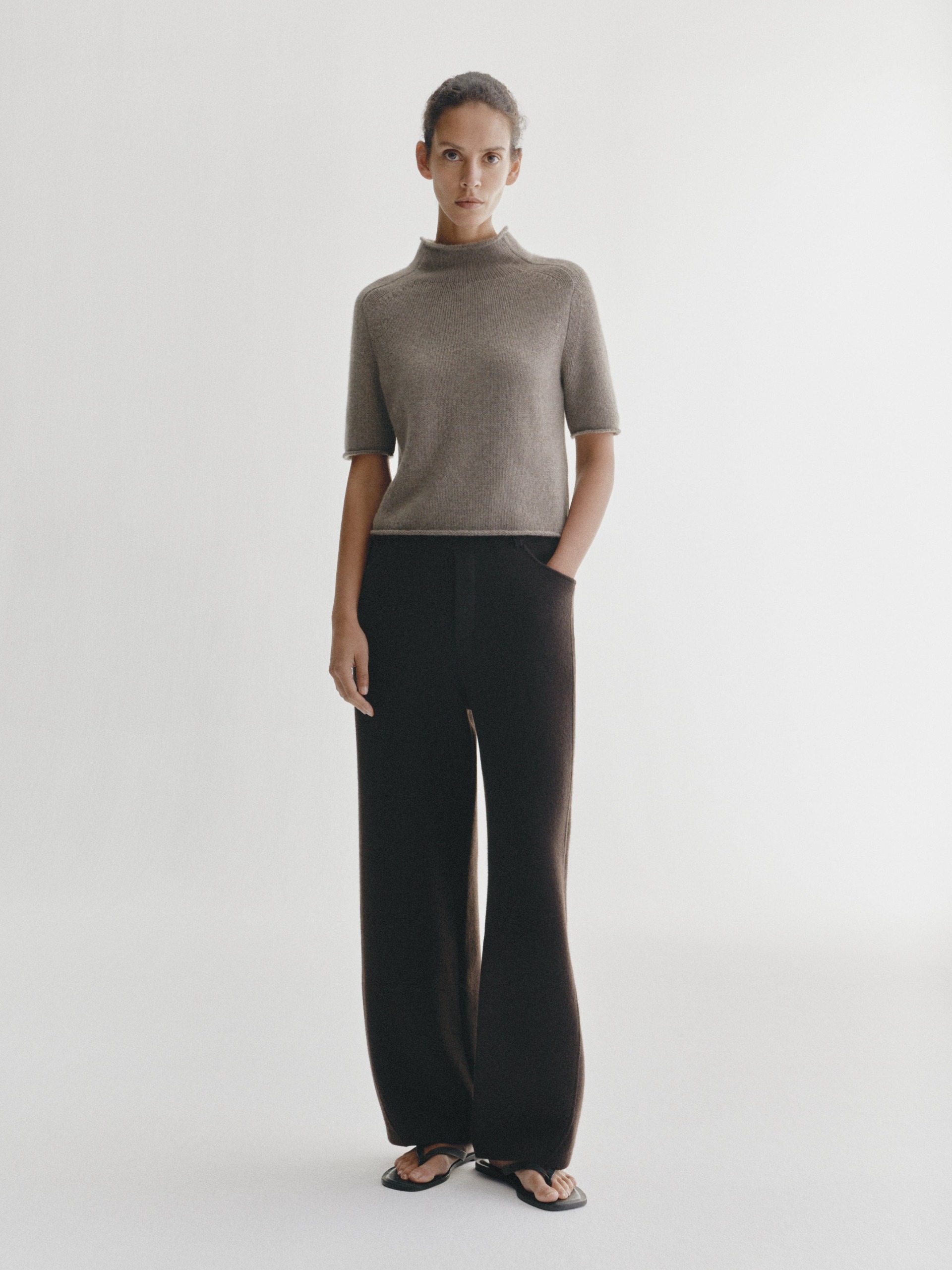 Fride Sweater Truffle | Cashmere | Lisa Yang