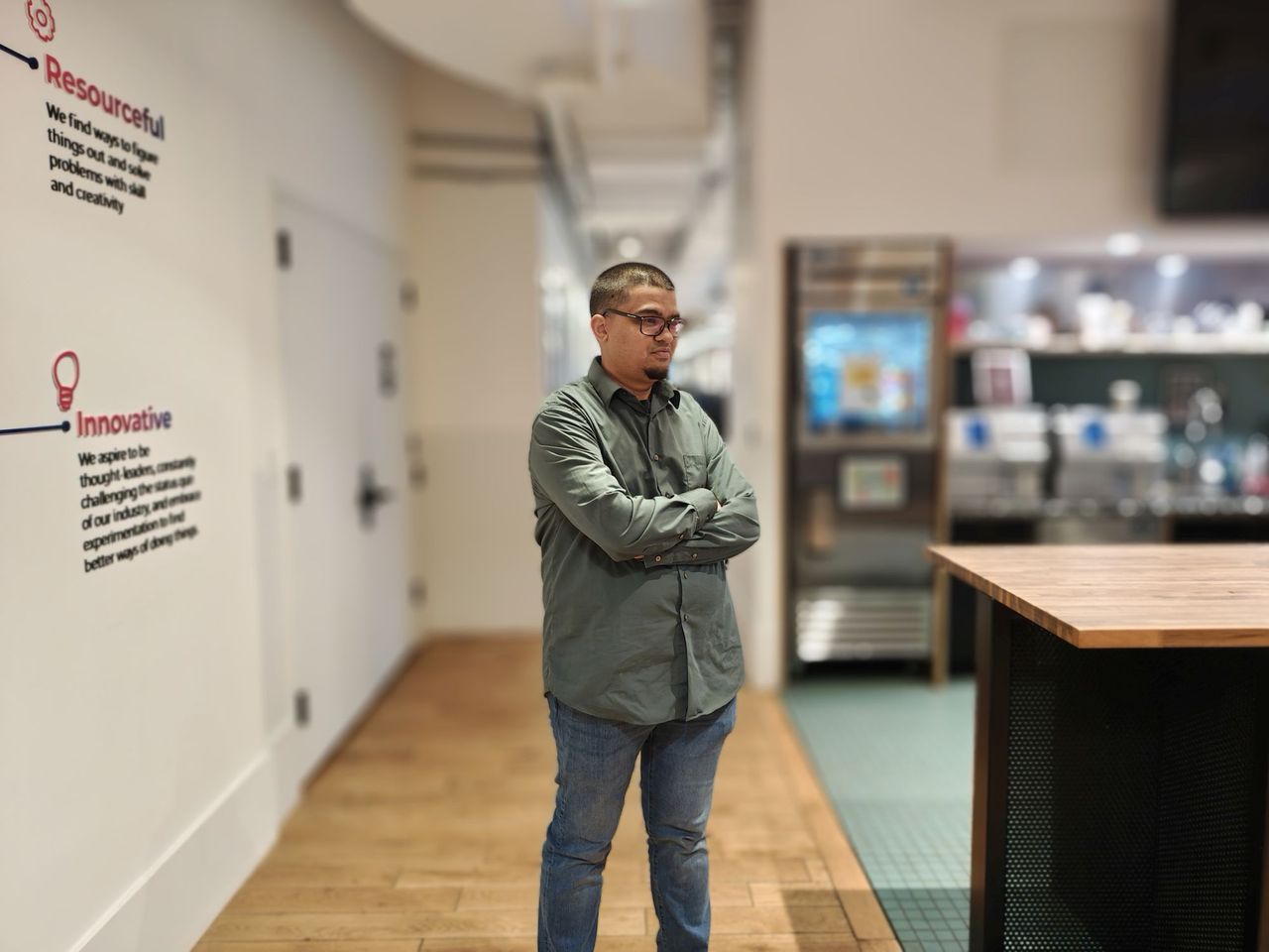 Motorola Razr Plus 2024 portrait sample.