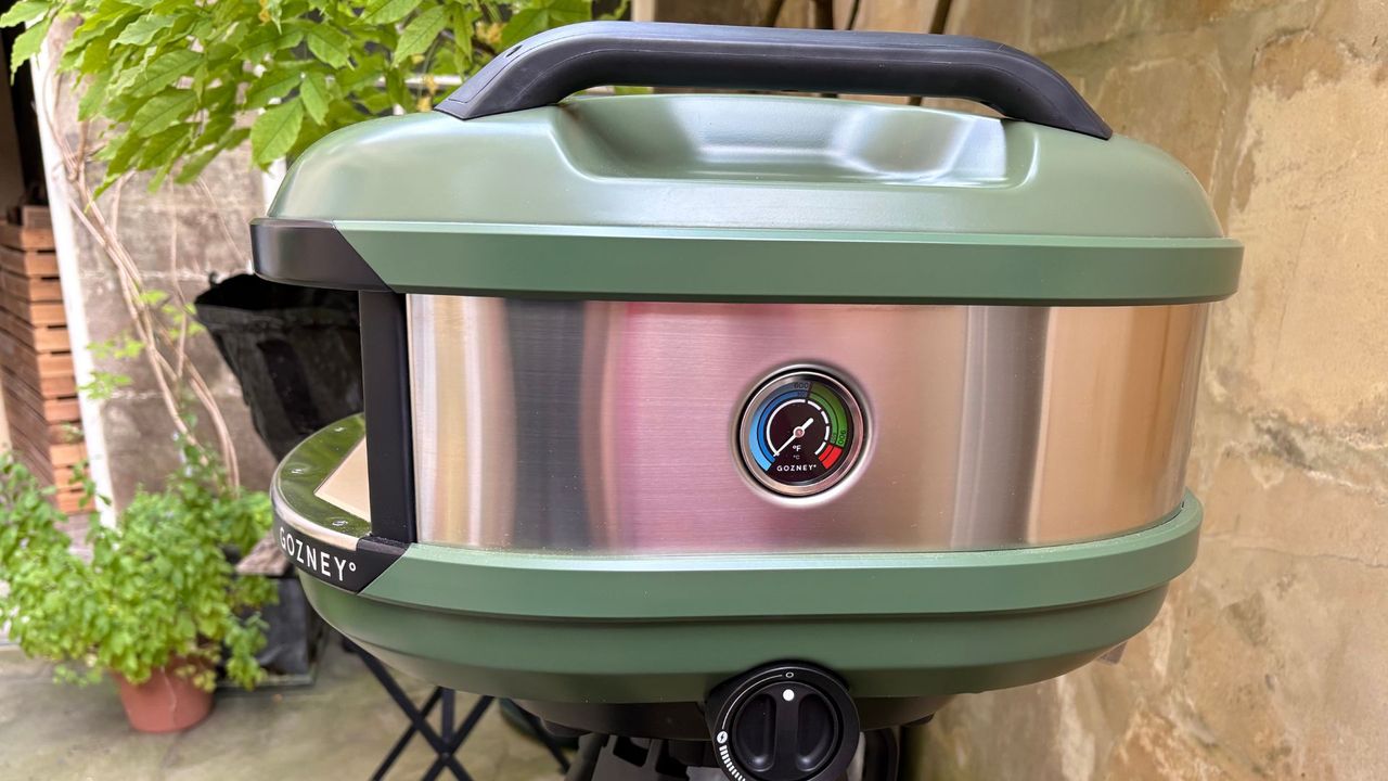 Testing the Gozney Tread Pizza Oven
