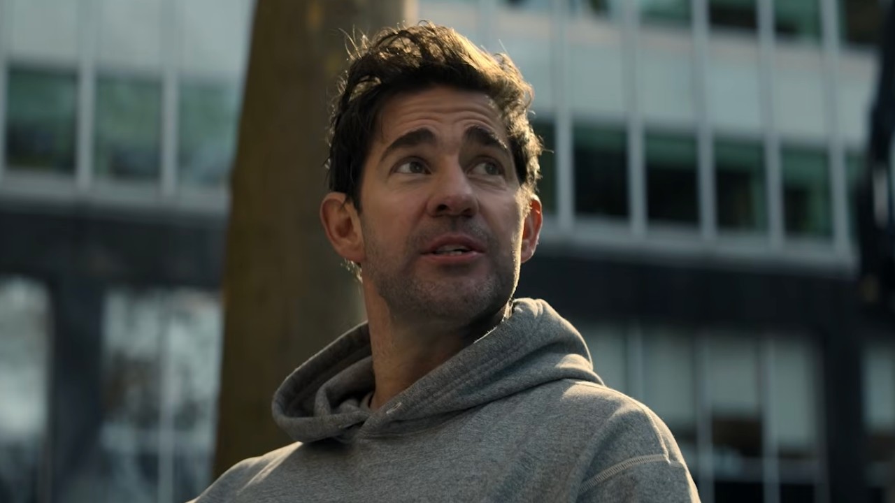 Jack Ryan (John Krasinski) speaks to James in Jack Ryan: Ghost War.
