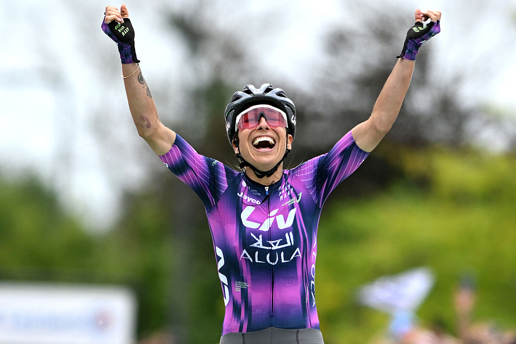 QUIMPER , FRANCE - JULY 27: (EDITOR'S NOTE: Alternate crop) Mavi Garcia of Spain and Team Liv AlUla Jayco celebrates at finish line as stage winner during the 4th Tour de France Femmes 2025, Stage 2 a 110.4km stage from Brest to Quimper / #UCIWWT / on July 27, 2025 in Quimper, France. (Photo by Szymon Gruchalski/Getty Images)
