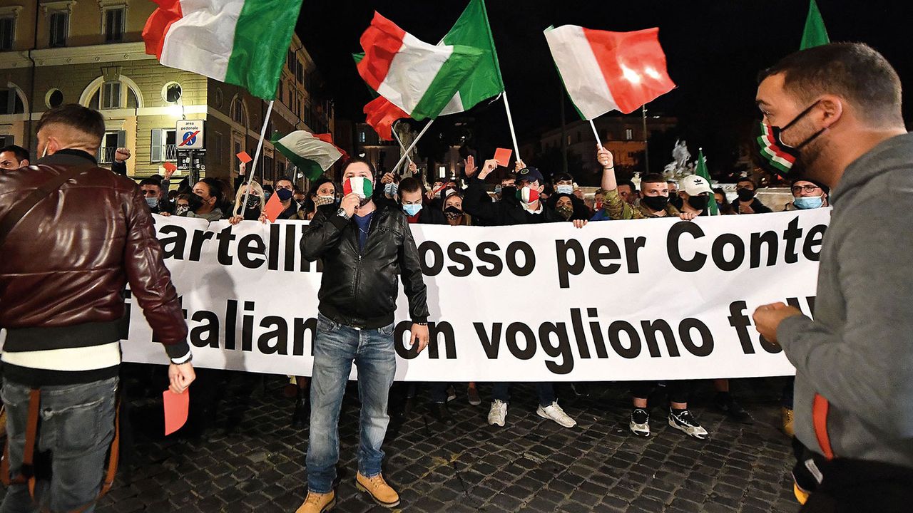 Anti-lockdown protest in Italy 