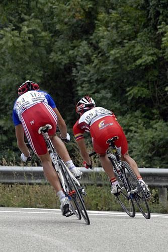Yoann Bagot and Faber Ardila in the day's break.
