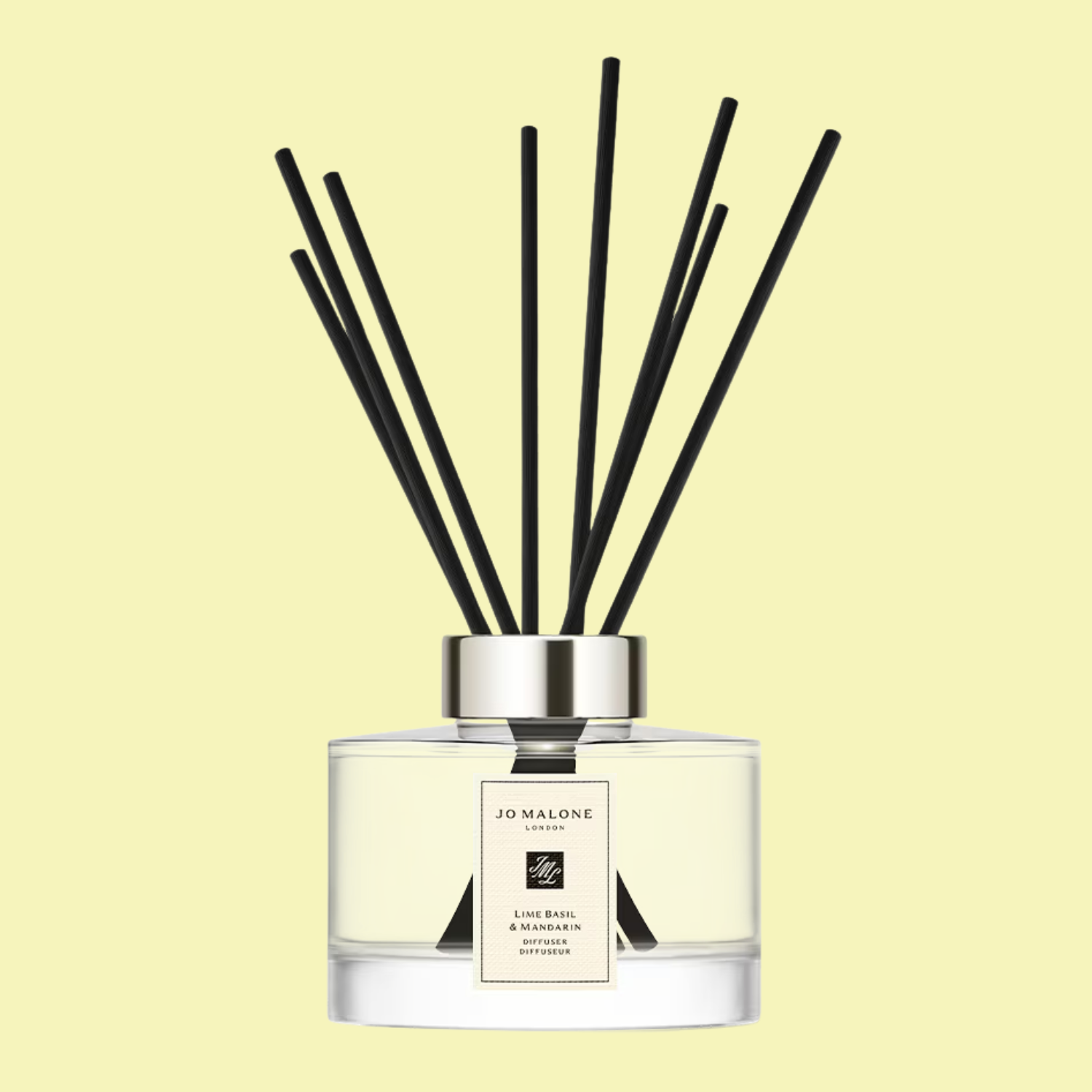 A glass reed diffuser
