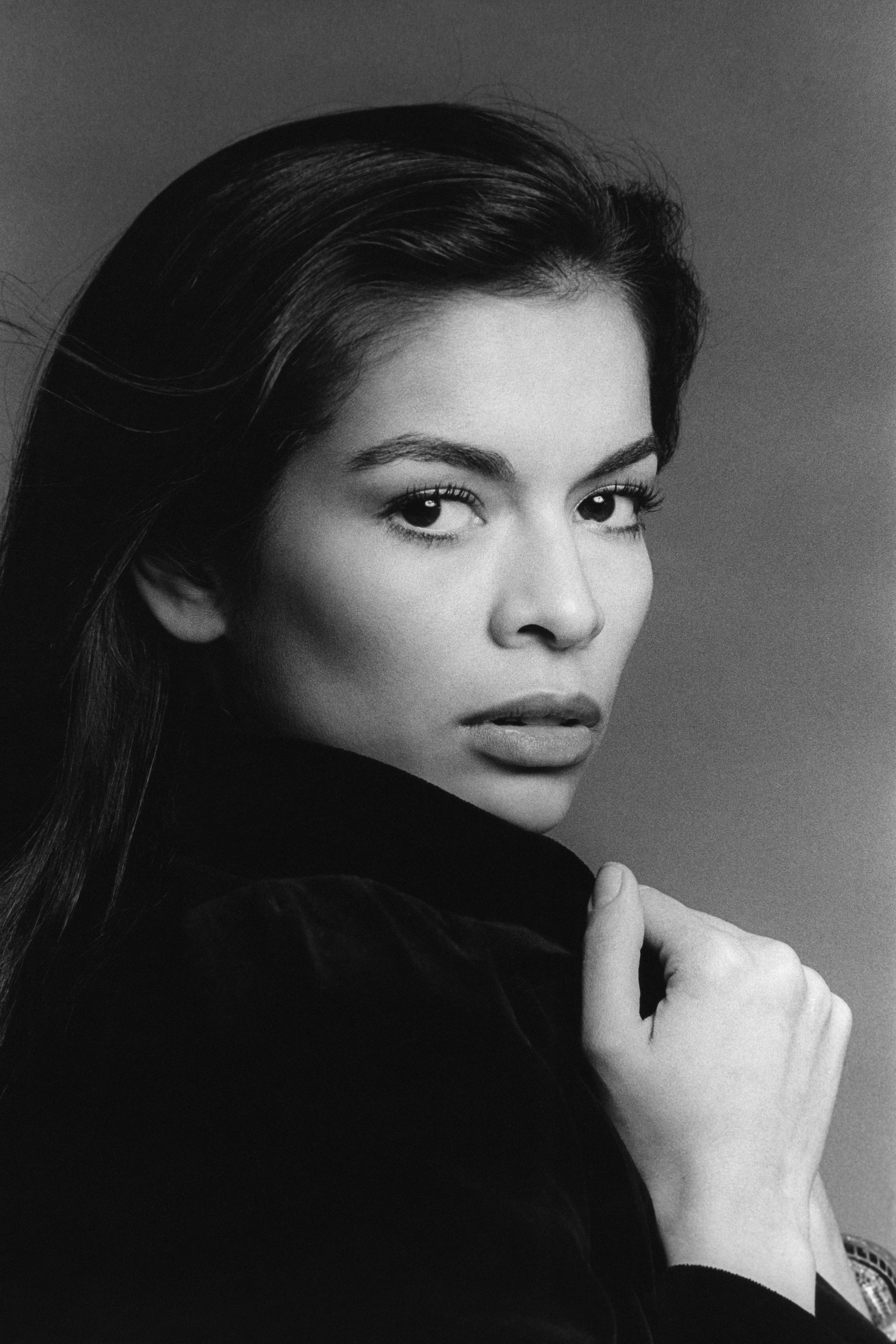 Bianca Jagger with bold eyebrows and defined cheek bones in 1976