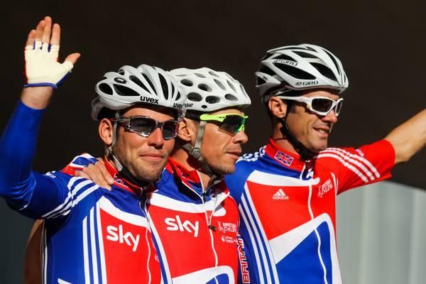 The British team of Mark Cavendish, Jeremy Hunt and David Millar before the start in Melbourne.