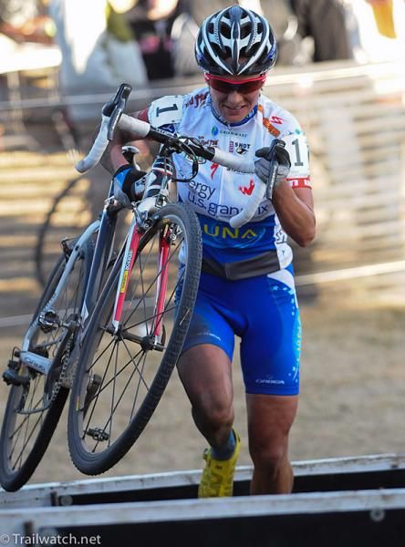 Katerina Nash (Luna Pro Team) hurtling over the barriers