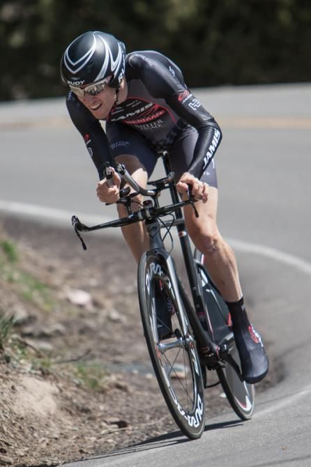 Tyler Wren (Jamis-Hagens Berman) settles into the twisty technical course.