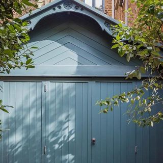 Inchyra blue paint from farrow and ball