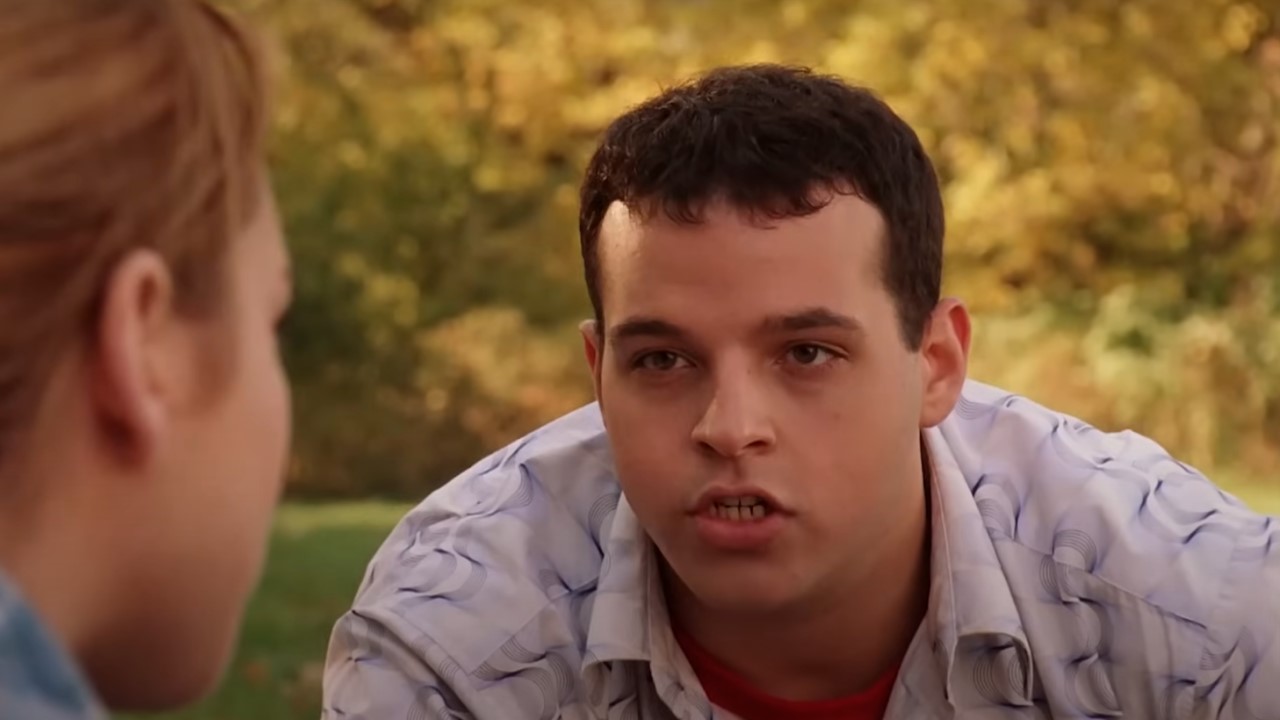 Daniel Franzese as Damian talks to Cady in Mean Girls.