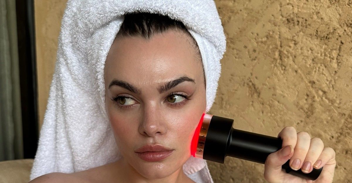 Drop Everything—the Celeb- and Editor-Obsessed Lyma Laser Is Currently $670+ Off