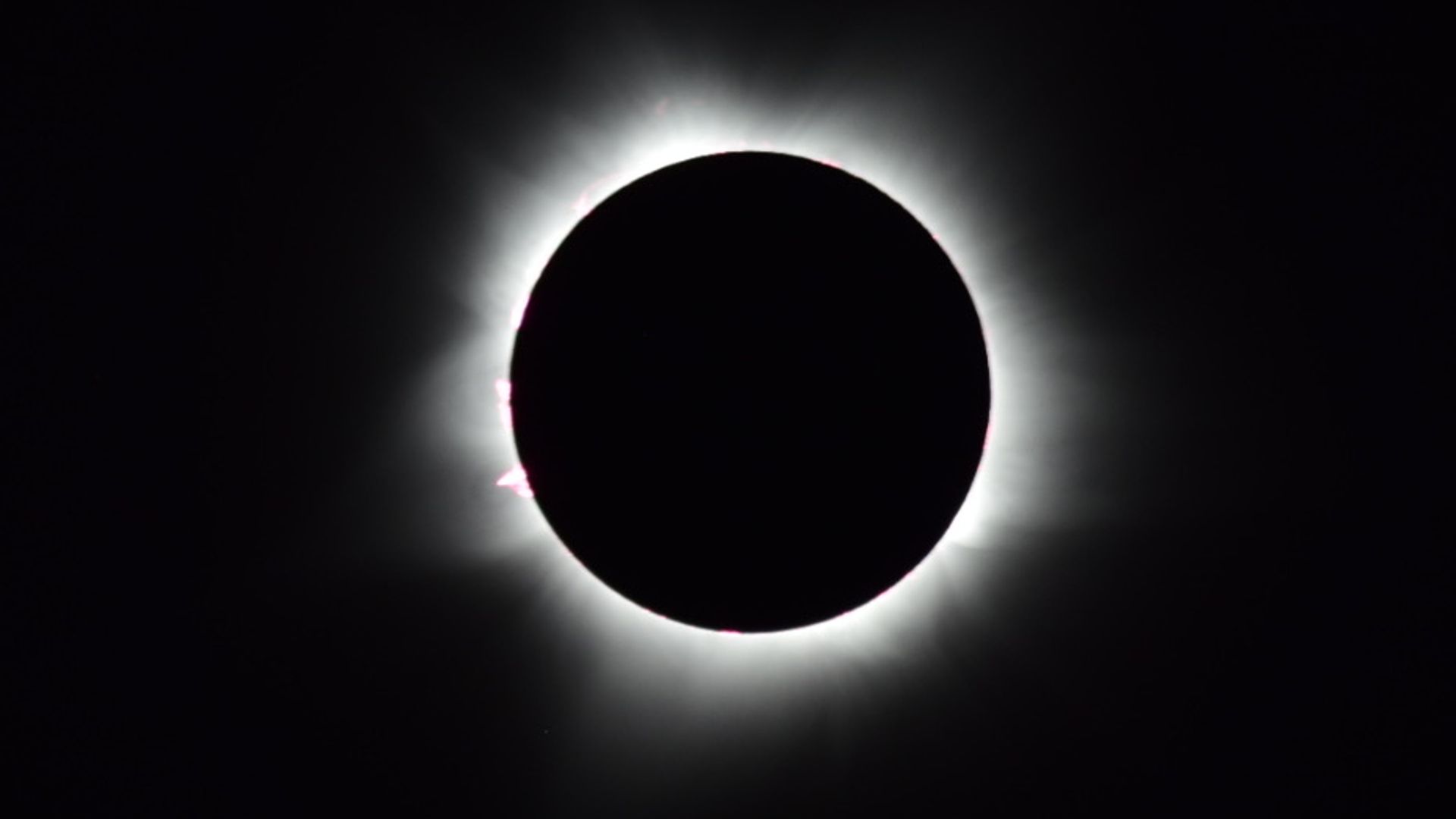 Rare hybrid solar eclipse 2023 delights skywatchers (photos) | Space