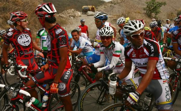 Riders await the start