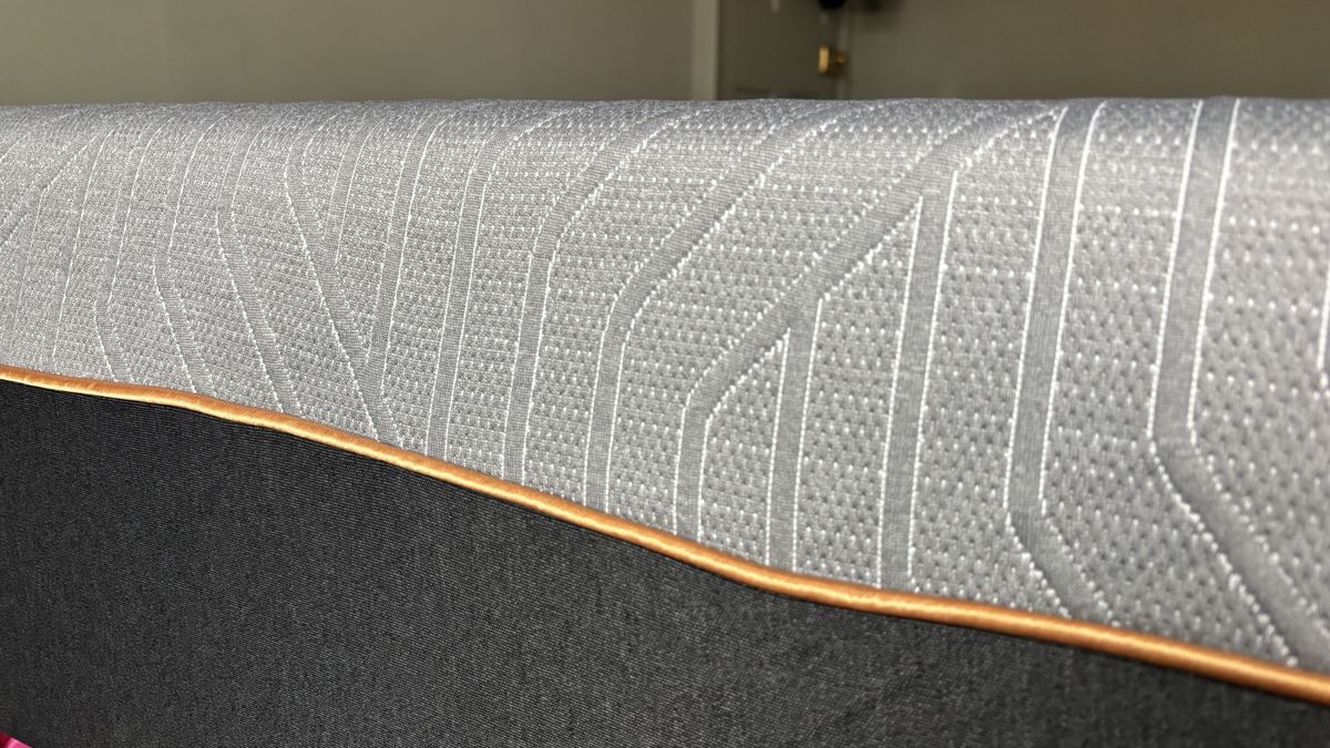 The top of the EGOHOME Black 12" Mattress.