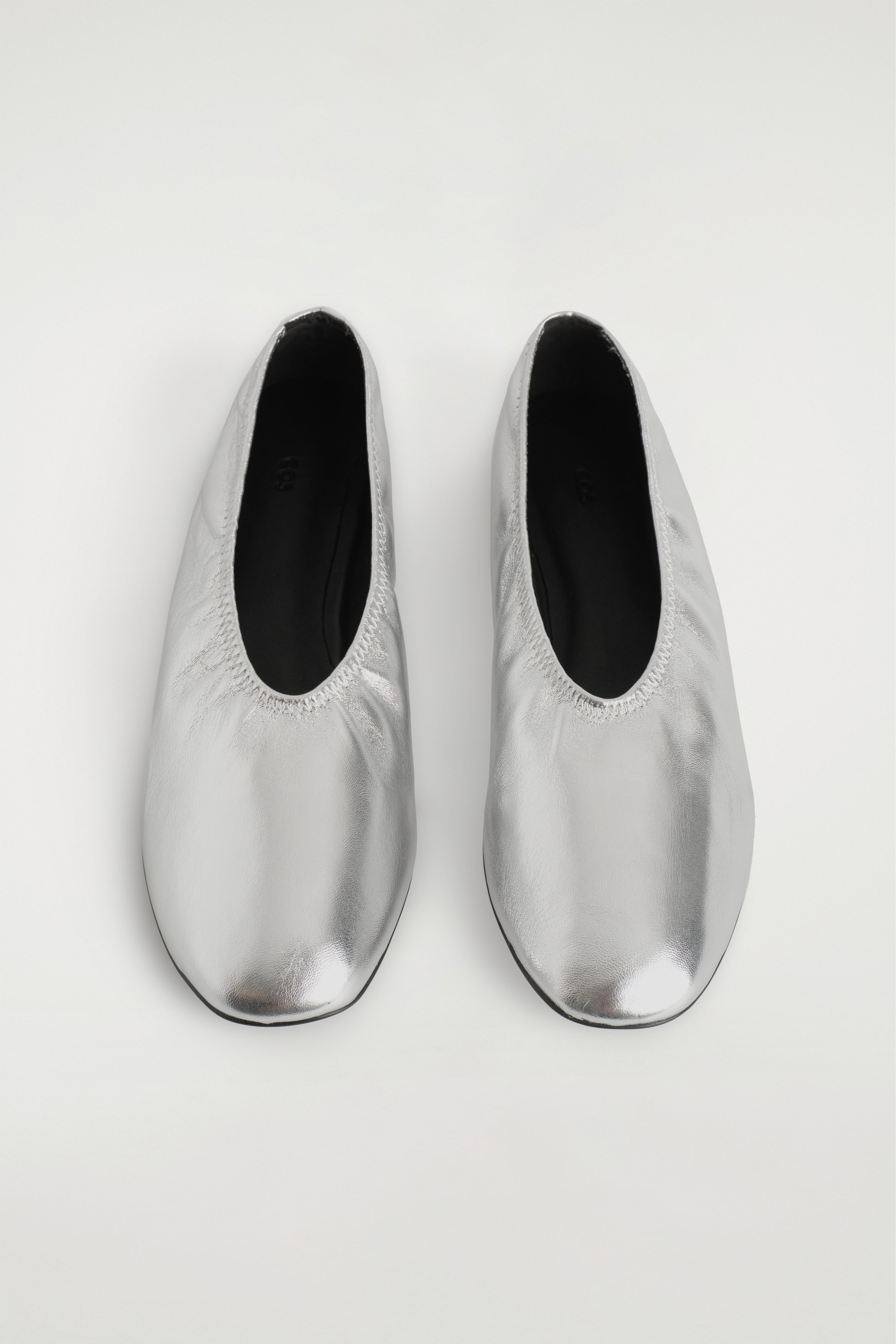 Minimal Leather Ballet Flats