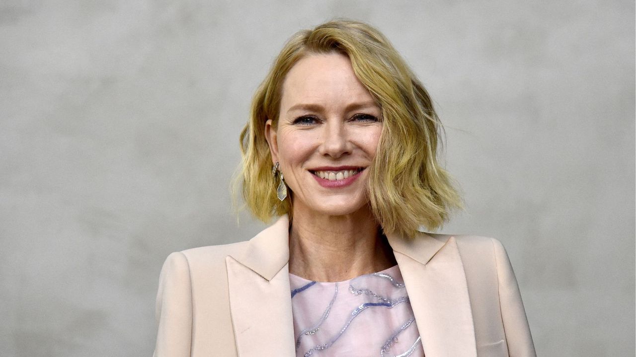 naomi watts on a gray background