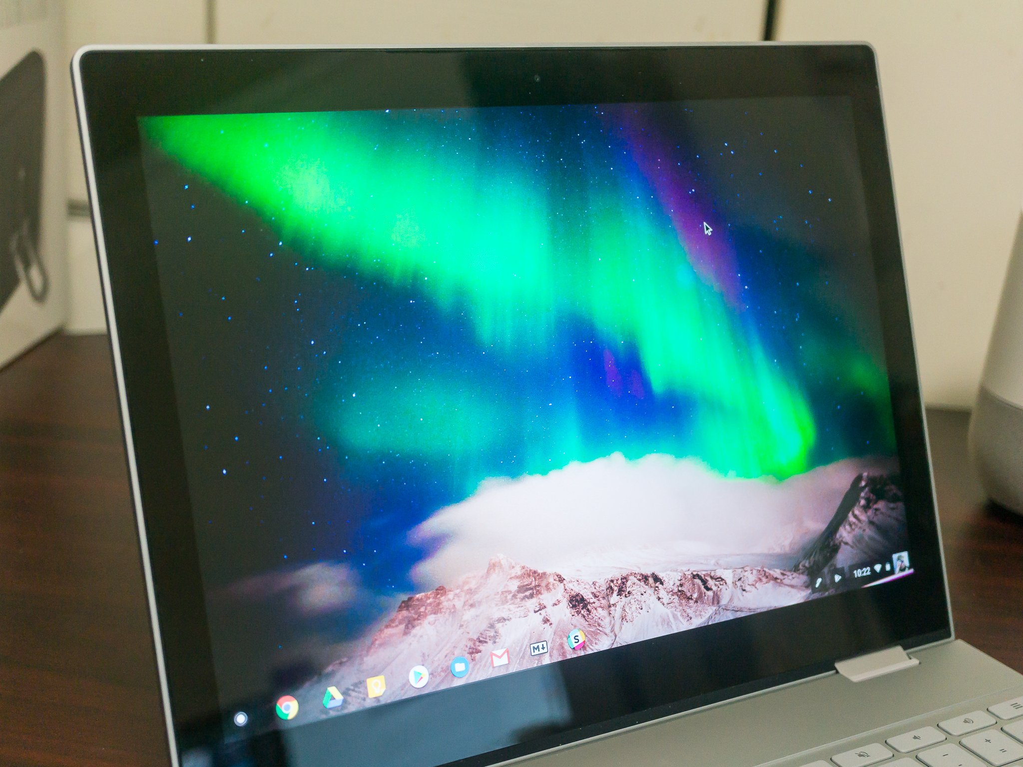 Google Pixelbook first look: a stunning $1,000 laptop - The Verge