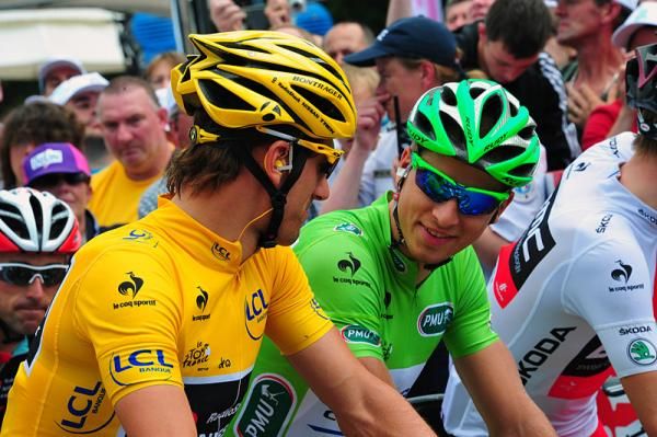 Tour leader Fabian Cancellara chats with points leader Peter Sagan on the start line.