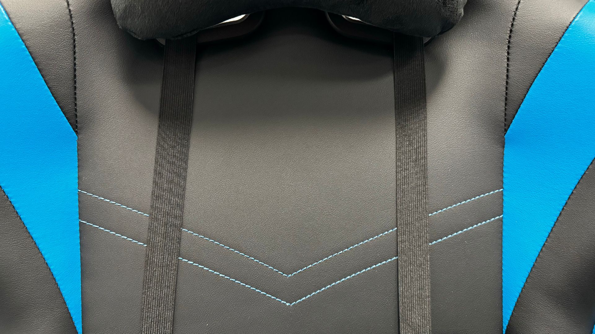 Acer Predator Rift's leather backrest