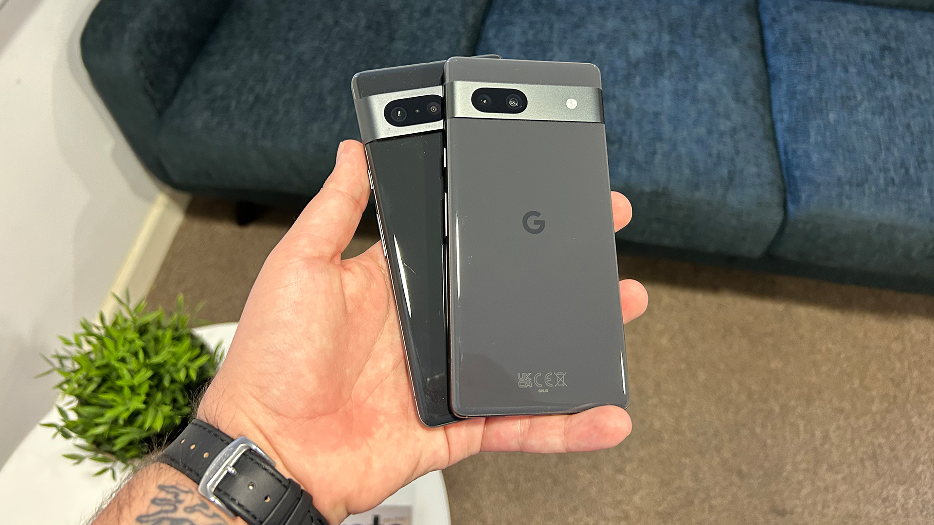 Android smartphone: Google Pixel 7a