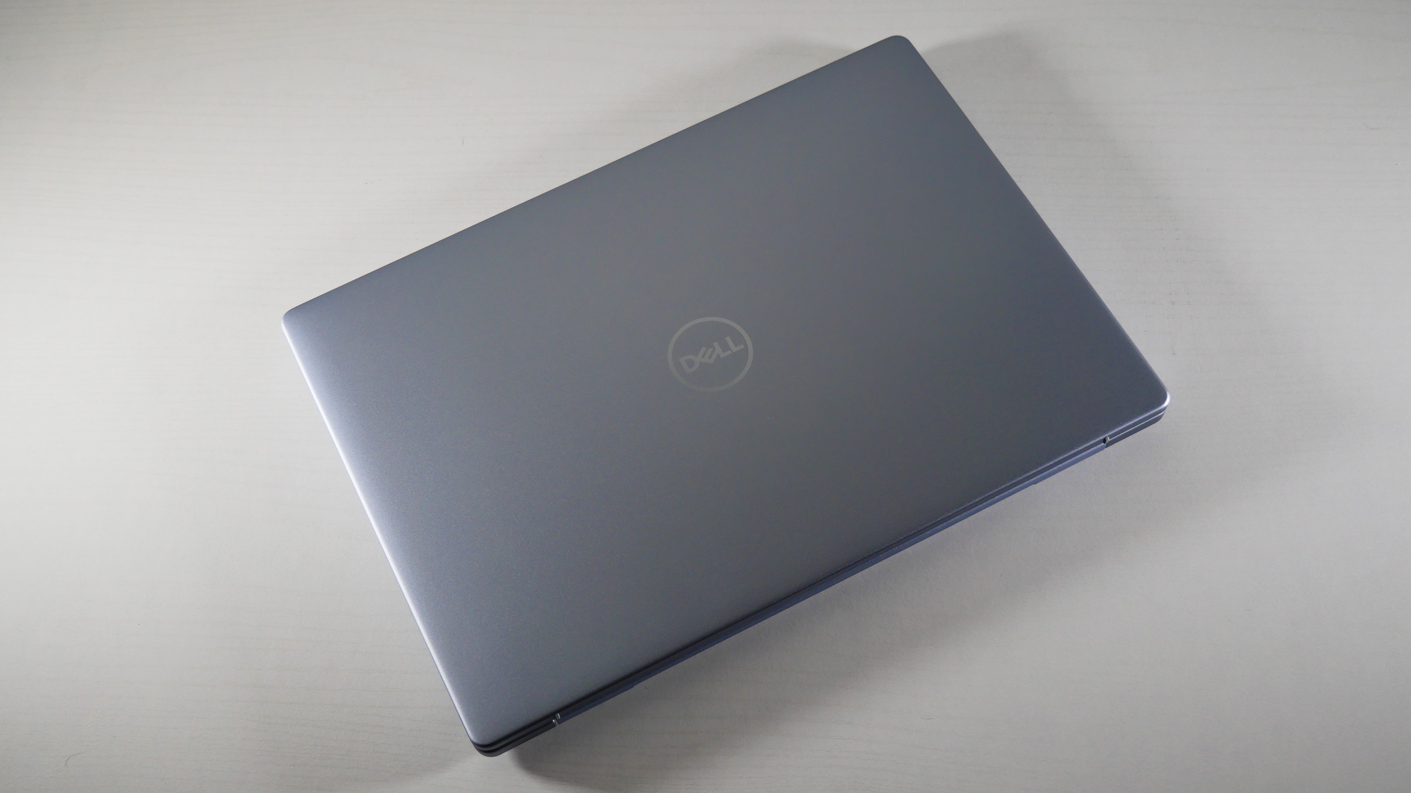 Обзор Dell Inspiron 14 Plus 7441 (Snapdragon X Plus): срок службы батареи марафон, и он сохраняет прохладу