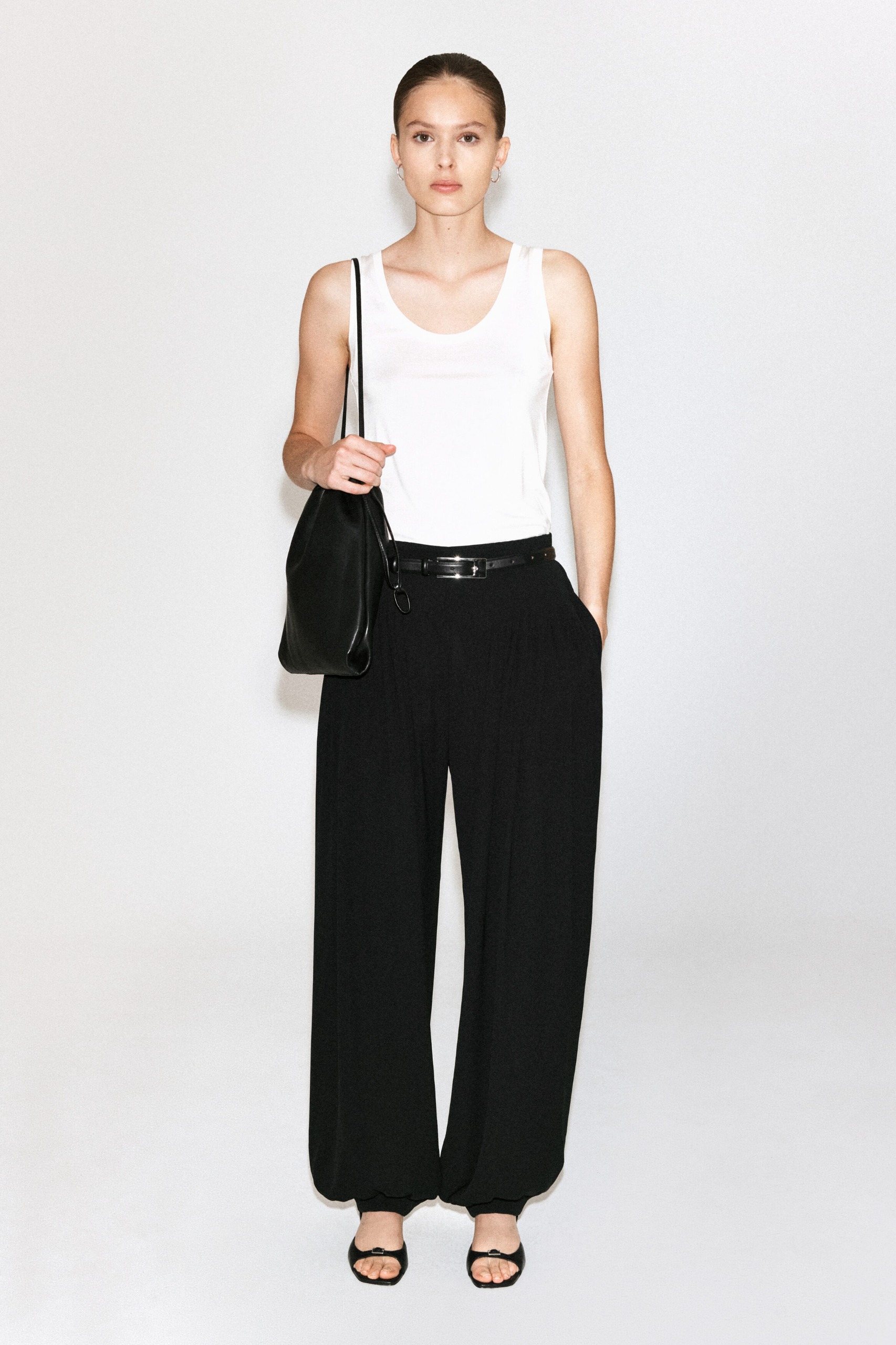 Pleated Crepe Balloon Trousers