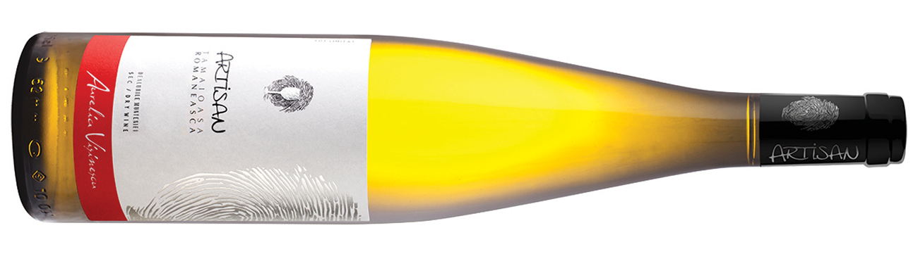 DEC296.romania_wines_to_try.02_aurelia_visinescu_artisan_dealu_mare_muntenia_oltenia_romania_2022.jpg