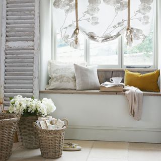 window seating with cushions