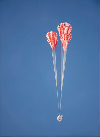 orion space capsule parachute test