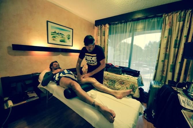 Daniel Oss has his massage after stage 6 from Manosque to Nice